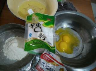 蒸蛋糕的做法步骤：1