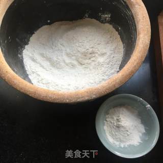 油酥馅饼的做法步骤：1