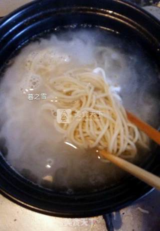 原汁鸡汤面的做法步骤：3