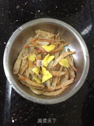 蒸虾干的做法步骤：1