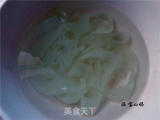 肉丝拉皮的做法步骤：3