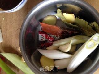 炖大骨头的做法步骤：5