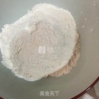 芹菜鸡蛋饼的做法步骤：1