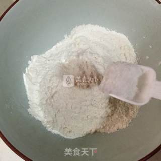 芹菜鸡蛋饼的做法步骤：4