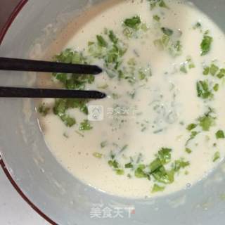 芹菜鸡蛋饼的做法步骤：6
