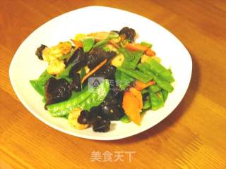 荷兰豆炒虾仁的做法步骤：4