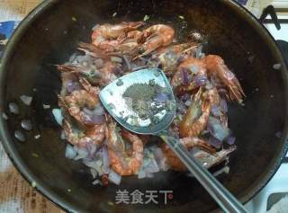 椒盐明虾的做法步骤：9