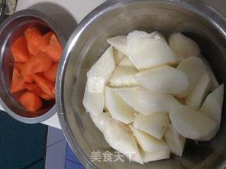 山药 胡萝卜腊鸡腿煲的做法步骤：4