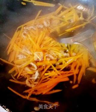 小南瓜炒肉丝的做法步骤：5
