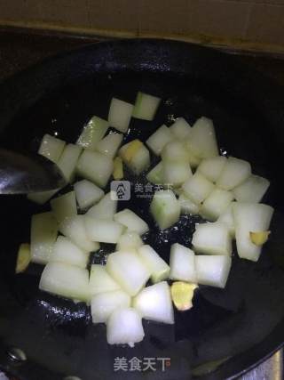香菇酱烧冬瓜的做法步骤：3