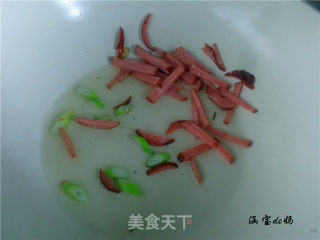 火腿炒豆芽的做法步骤：4