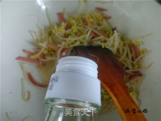 火腿炒豆芽的做法步骤：7