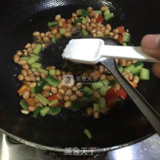 素炒花生米的做法步骤：7