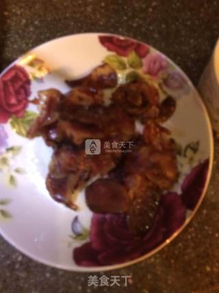 腊肠炒荷兰豆的做法步骤：2