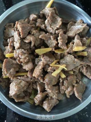 爆炒牛肉的做法步骤：7