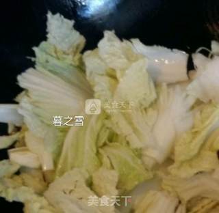 牛肉炖白菜的做法步骤：1