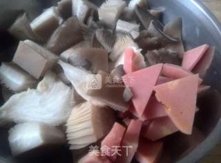 平菇豆腐入味鹌鹑蛋的做法步骤：4