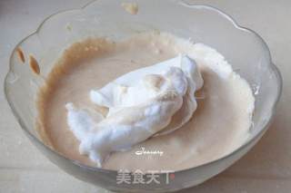 红糖戚风蛋糕的做法步骤：6
