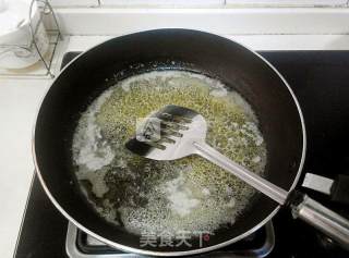 童年的味道——纯手工牛轧糖的做法步骤：5