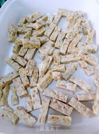 童年的味道——纯手工牛轧糖的做法步骤：12