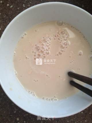 小葱鲜肉包的做法步骤：1