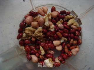 红豆核桃养生粥的做法步骤：2