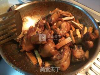 无盐豆干炖猪脚的做法步骤：11