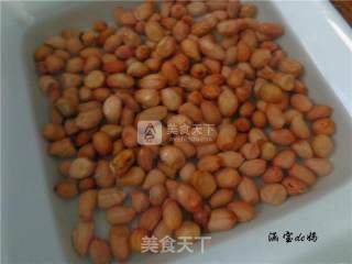 话梅花生的做法步骤：2