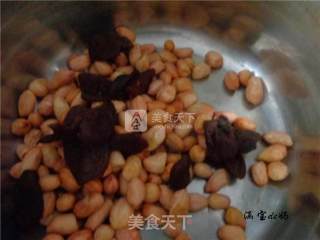 话梅花生的做法步骤：3