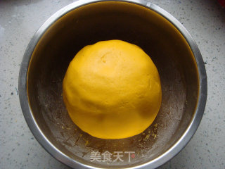 南瓜芝麻糯米饼的做法步骤：6