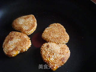 南瓜芝麻糯米饼的做法步骤：14