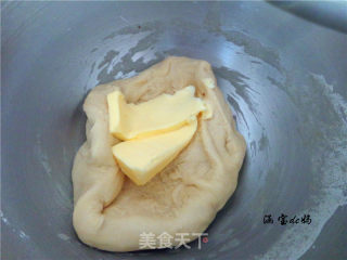椰蓉花面包的做法步骤：2