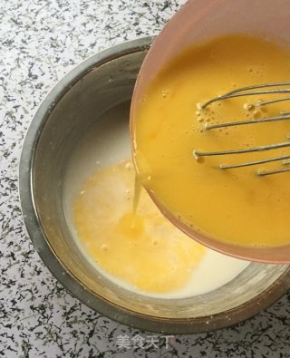 美味黄桃千层蛋糕的做法步骤：6