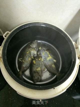 清蒸泥蜢的做法步骤：2