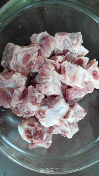 蒜香排骨的做法步骤：1