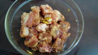 蒜香排骨的做法步骤：2