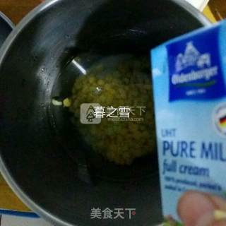 奶香玉米汁的做法步骤：3