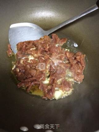 蒜头炒肉片的做法步骤：4