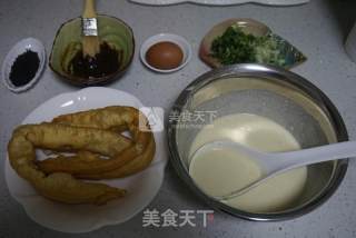 切克闹，煎饼果子来一套的做法步骤：1