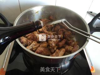 菌菇焖鸡的做法步骤：5