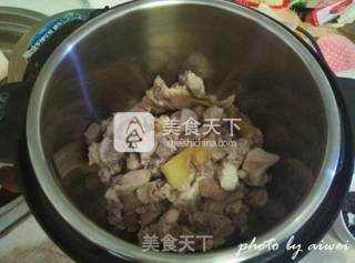 炖牛腩的做法步骤：6