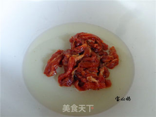 豆角肉炒饼的做法步骤：4