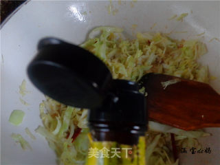 甘蓝素炒饼的做法步骤：9