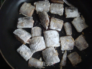 香煎带鱼的做法步骤：9