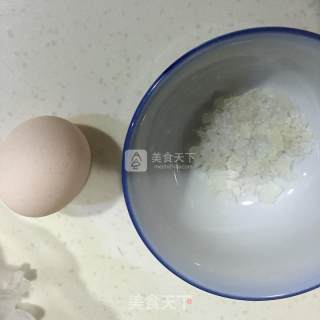 冰糖蒸鸡蛋的做法步骤：1