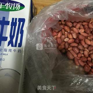 花生牛奶的做法步骤：1