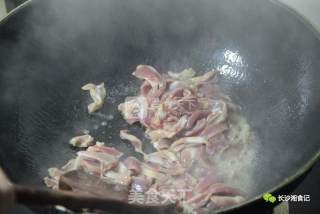 白椒鸡胗（白辣椒鸡胗，卜辣椒鸡胗）的做法步骤：4