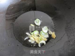 香菇肉末豆腐的做法步骤：3