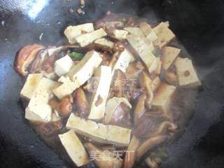香菇肉末豆腐的做法步骤：8