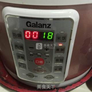 养生小米粥的做法步骤：3